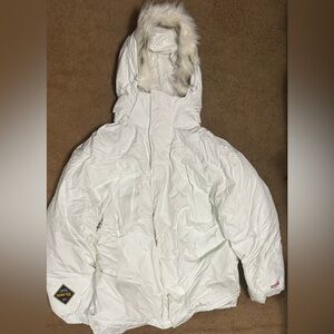 SUPREME GORE-TEX 700-FILL DOWN PARKA (FW21) WHITE